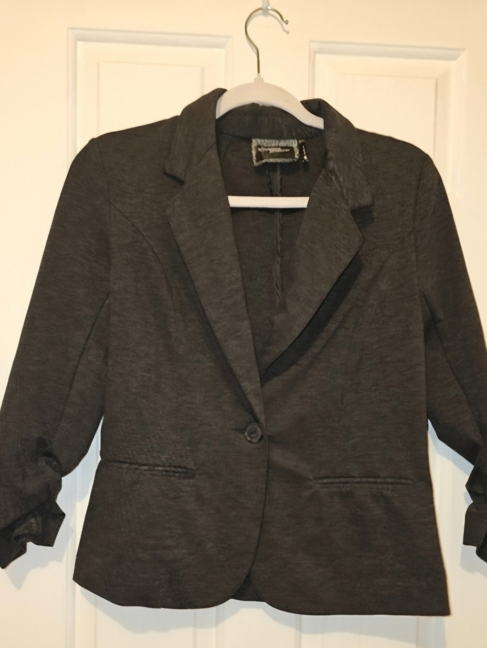 Christian Siriano Dark Gray Ruched-Sleeve Blazer – Size S